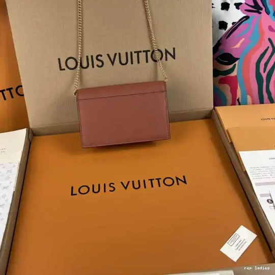 Cheap POCHETTE VUITTON LOUIS CHAIN MYLOCKME 0510